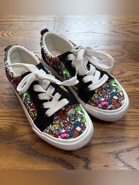 Nintendo Super Mario Bros Kids Multicolor Character Canvas Low Top Sneakers 13